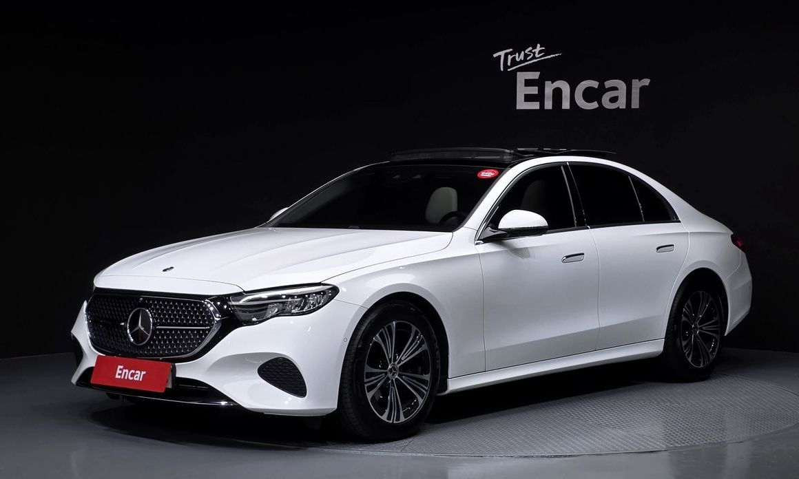 Mercedes-Benz E-Class 2024
