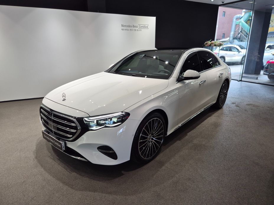 Mercedes-Benz E-Class 2026