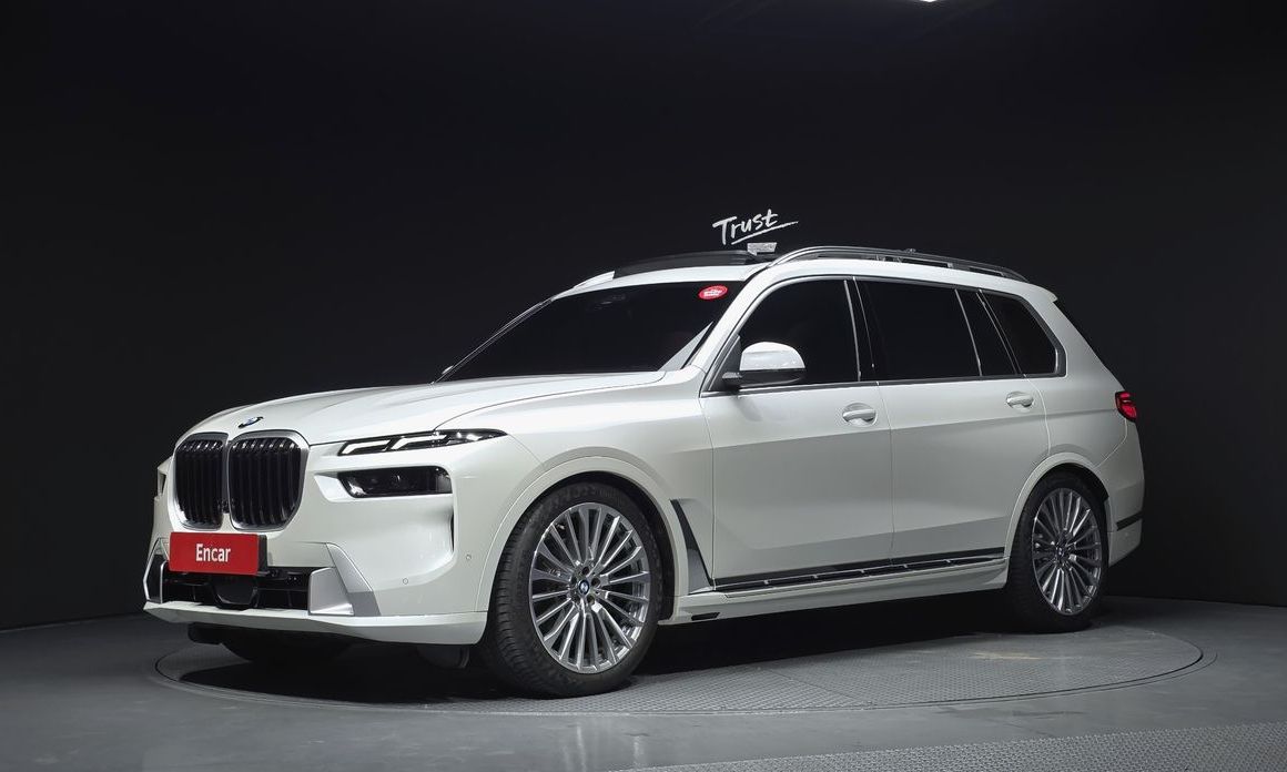 BMW X7 2025