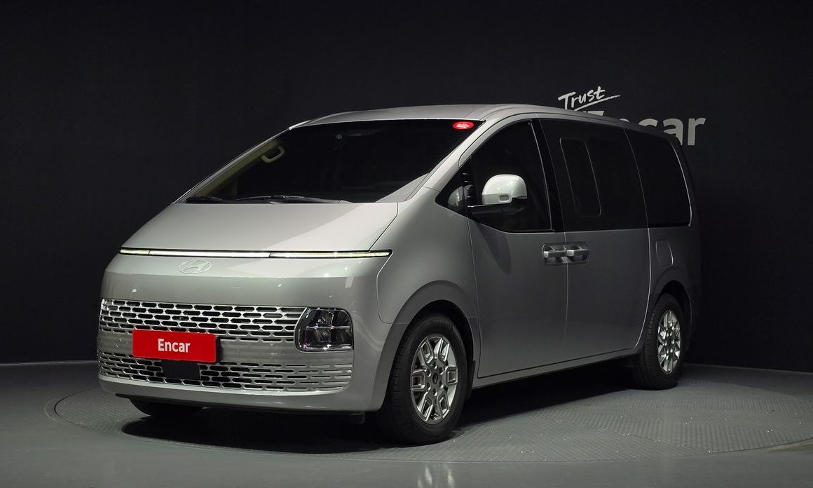 Hyundai Staria 2025