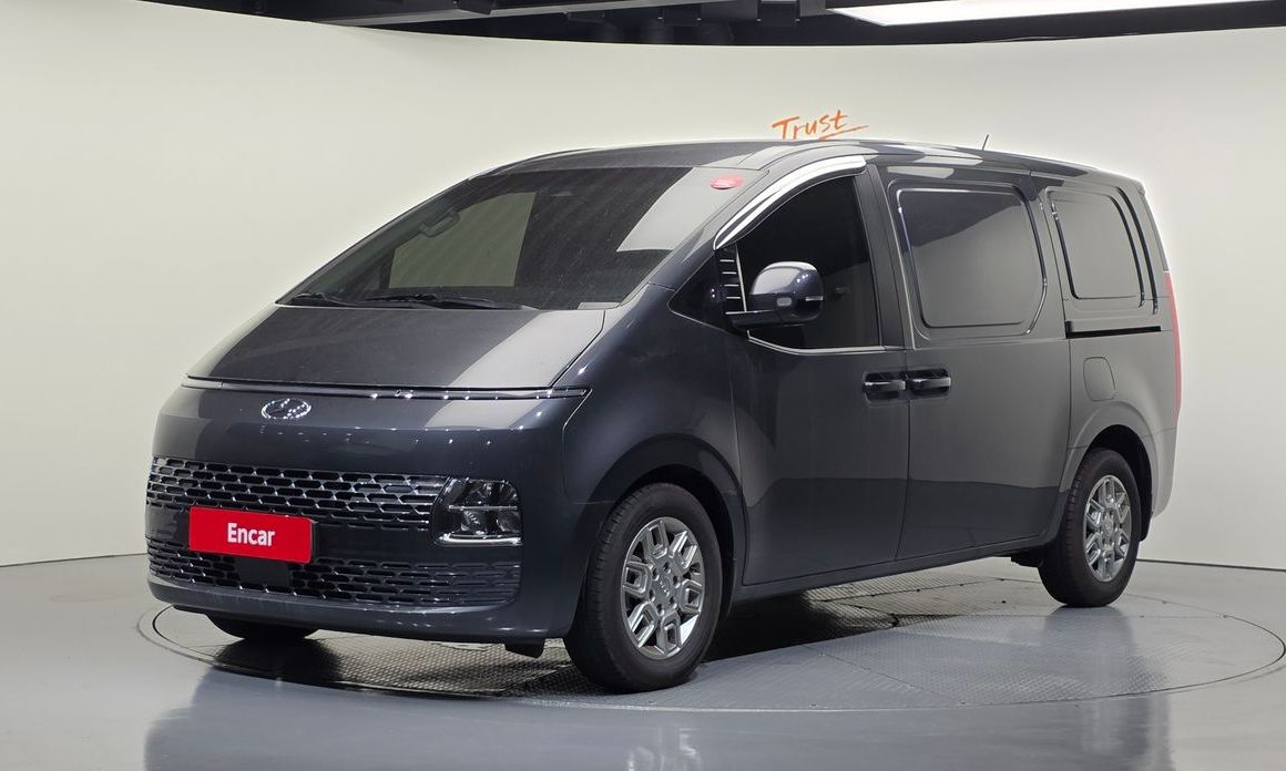 Hyundai Staria 2023