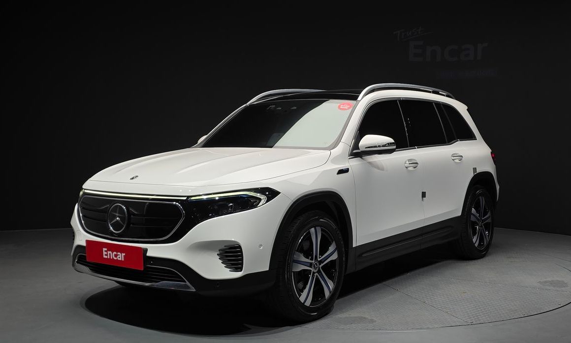 Mercedes-Benz EQB 2023