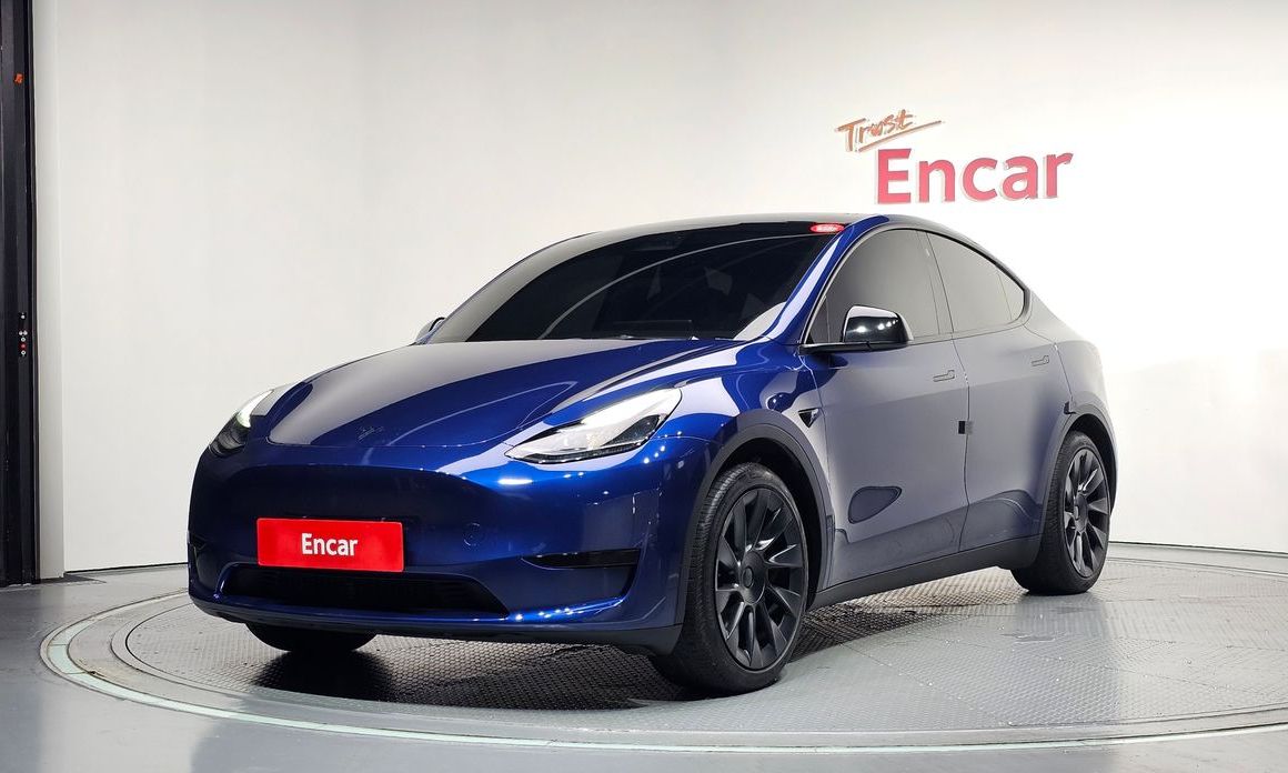 Tesla Model Y 2023