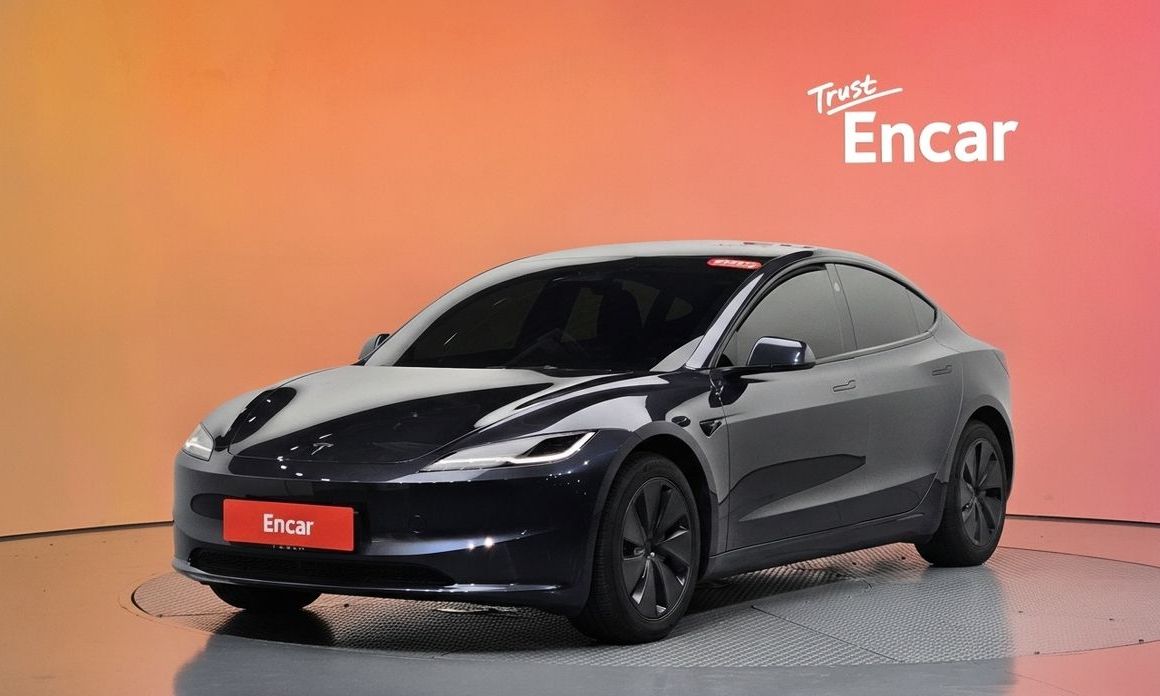 Tesla Model 3 2025