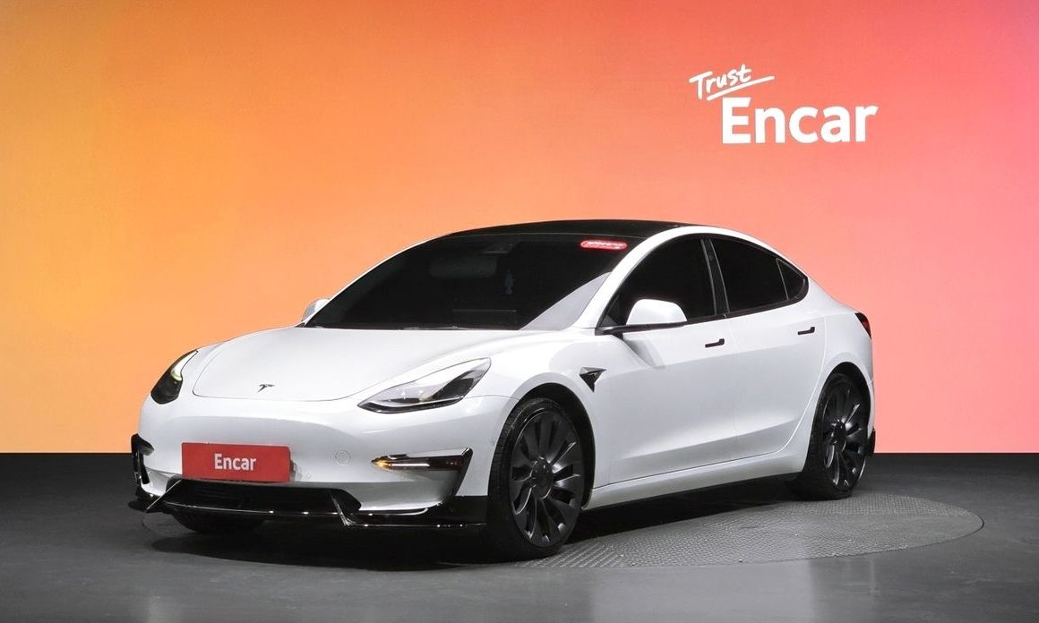 Tesla Model 3 2022