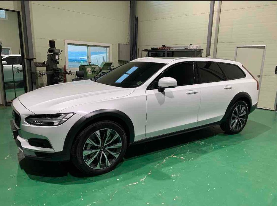 Volvo V90 2022