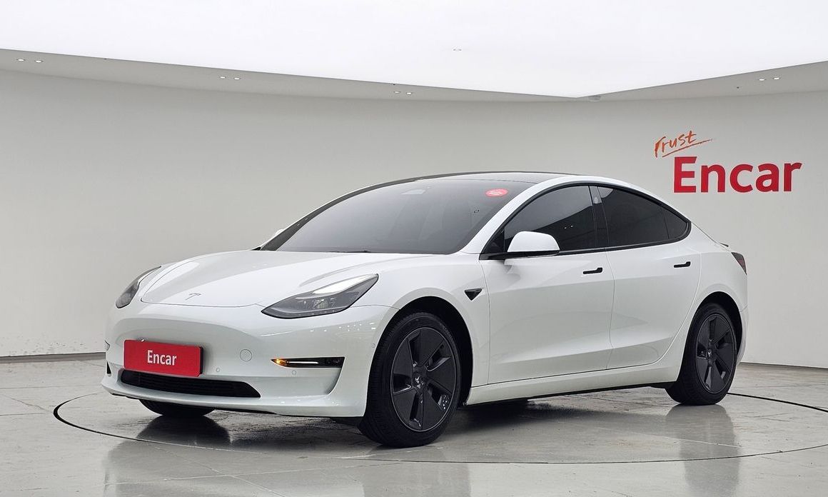 Tesla Model 3 2022