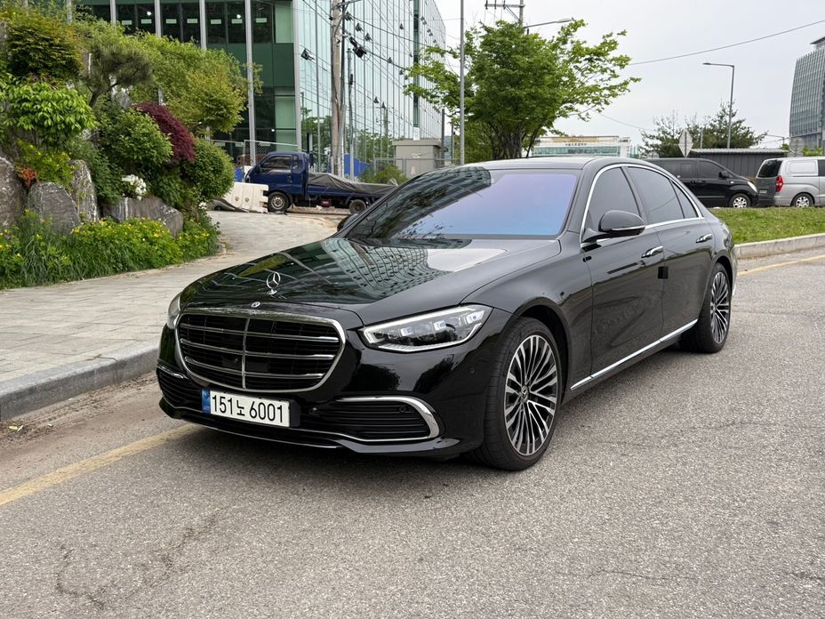 Mercedes-Benz S-Class 2021