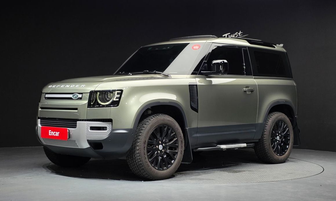 Land Rover Defender 2022