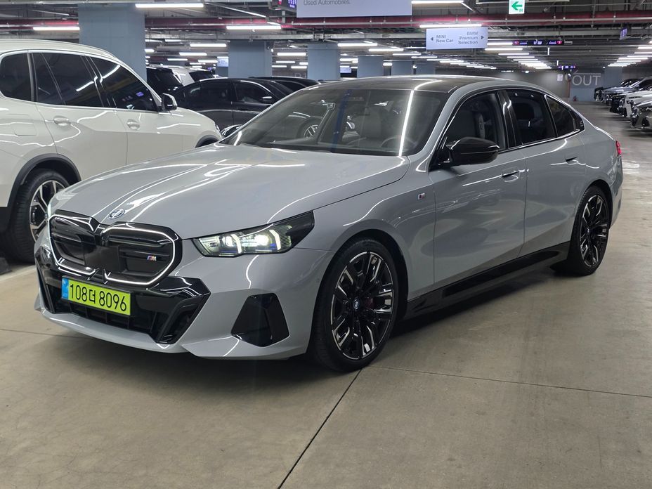 BMW i5 2024