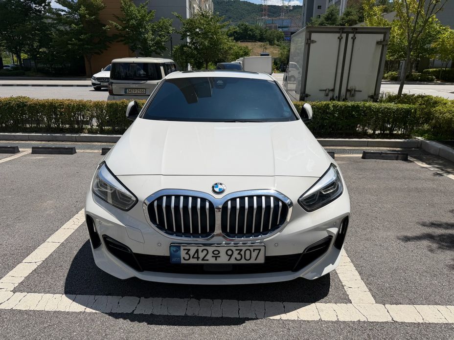 BMW 1-Series 2023