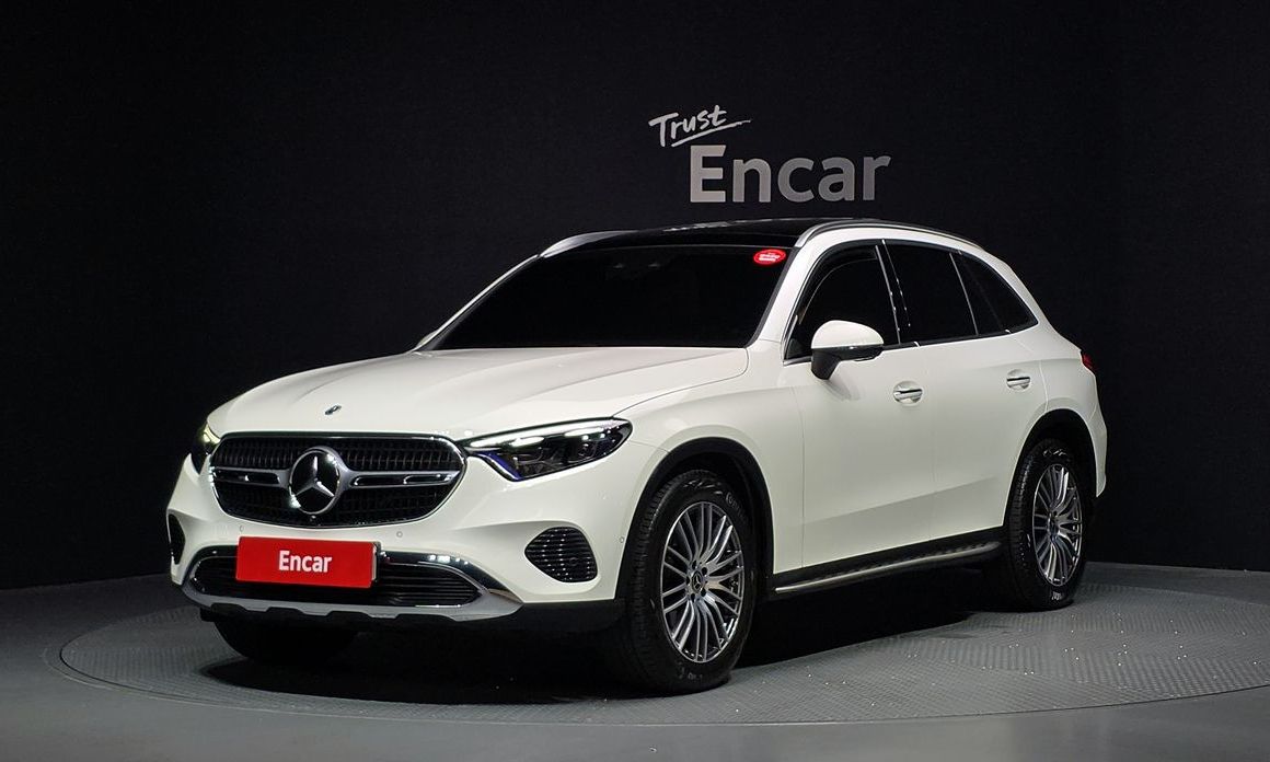 Mercedes-Benz GLC-Class 2025