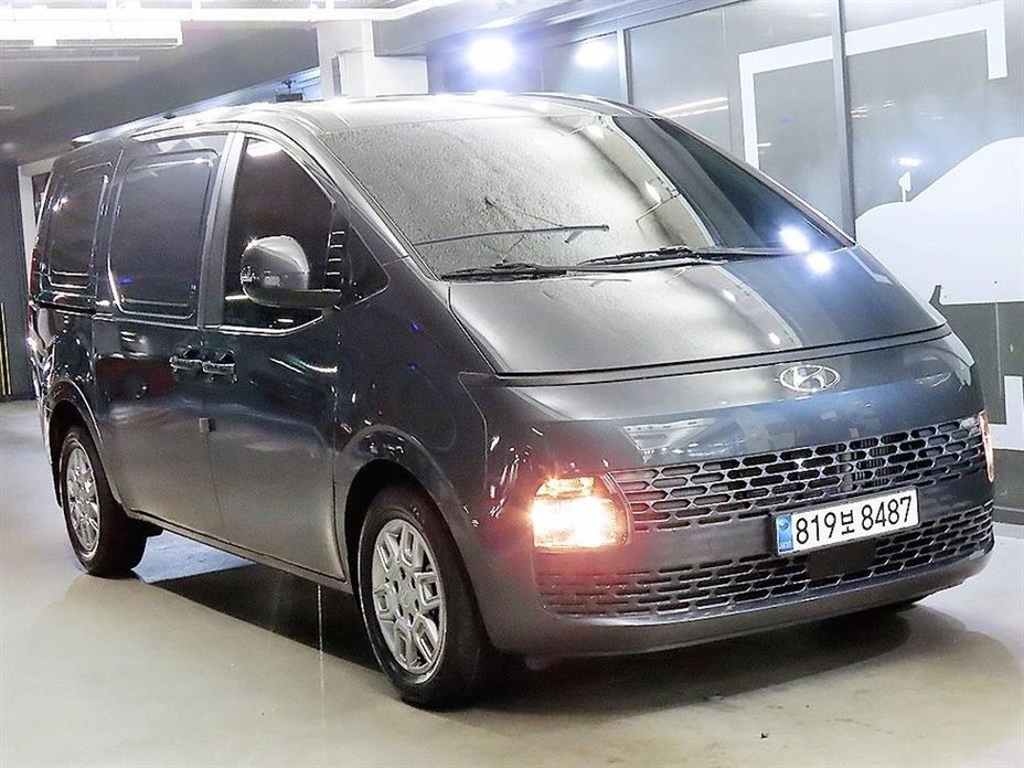 Hyundai Staria 2024