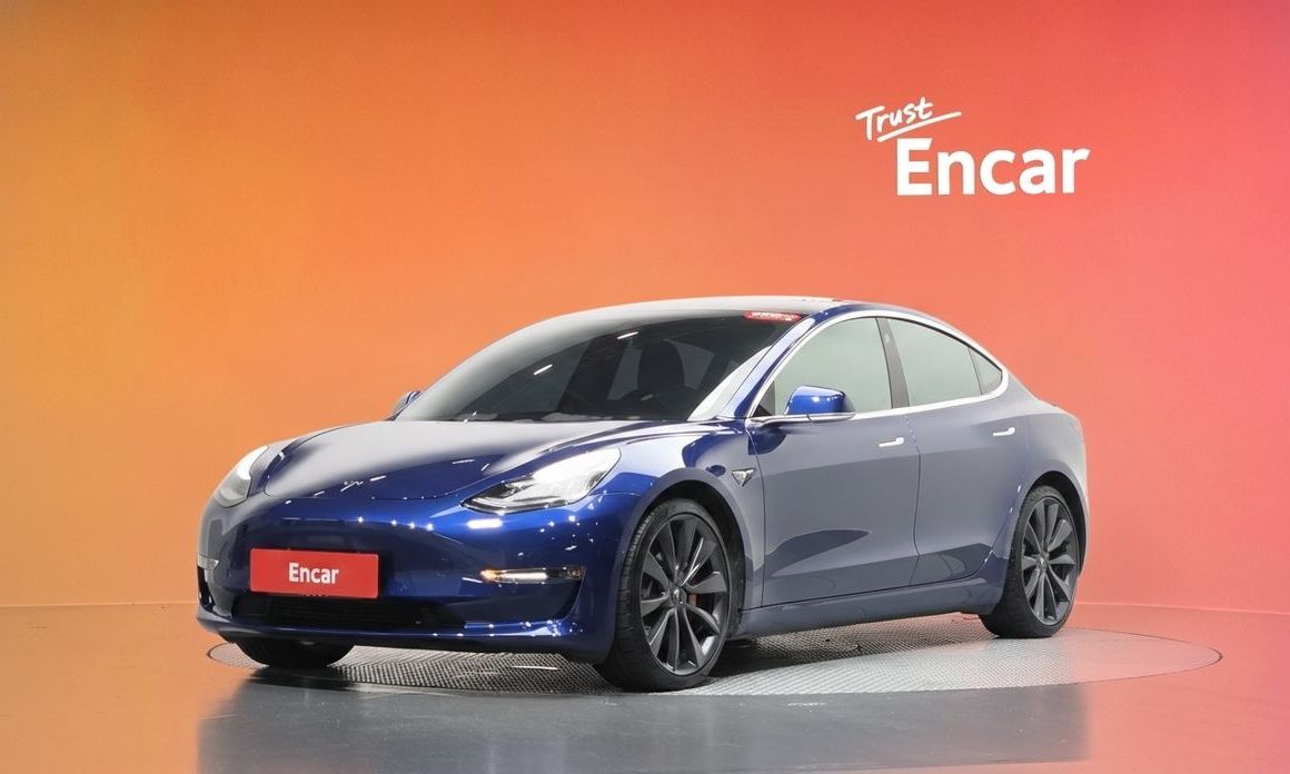 Tesla Model 3 2020
