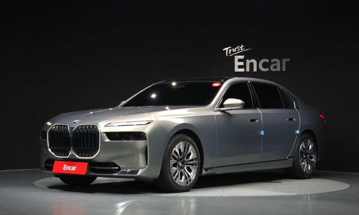 BMW 7-Series 2023