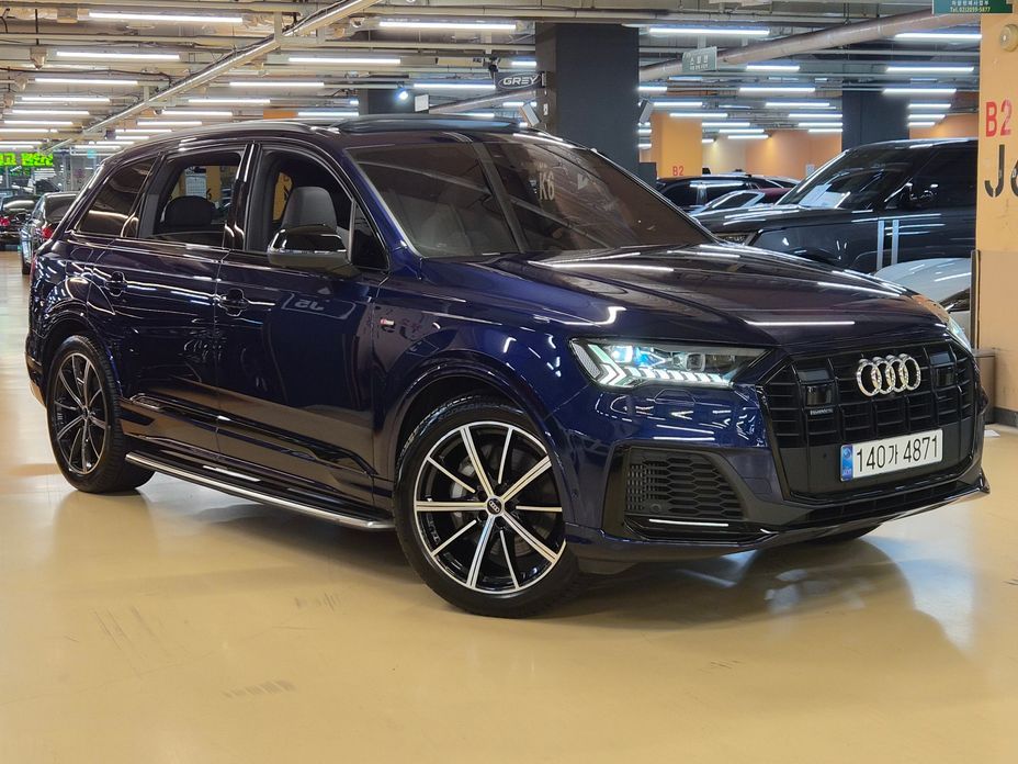 Audi Q7 2021
