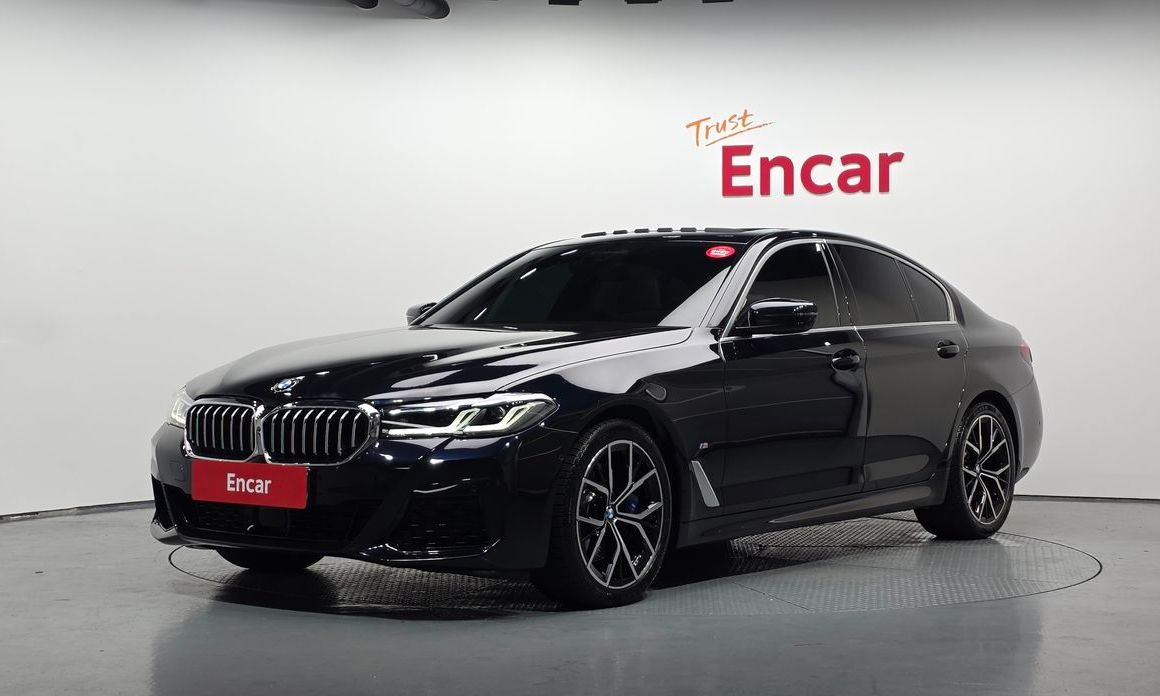 BMW 5-Series 2023