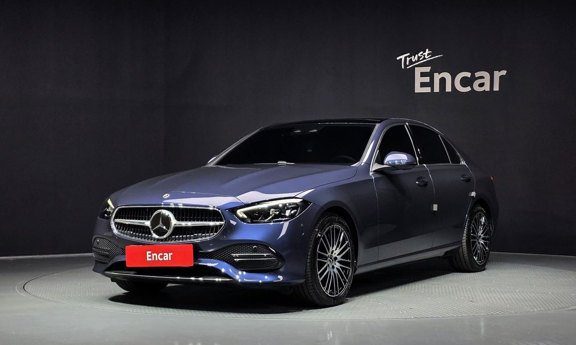Mercedes-Benz C-Class 2025