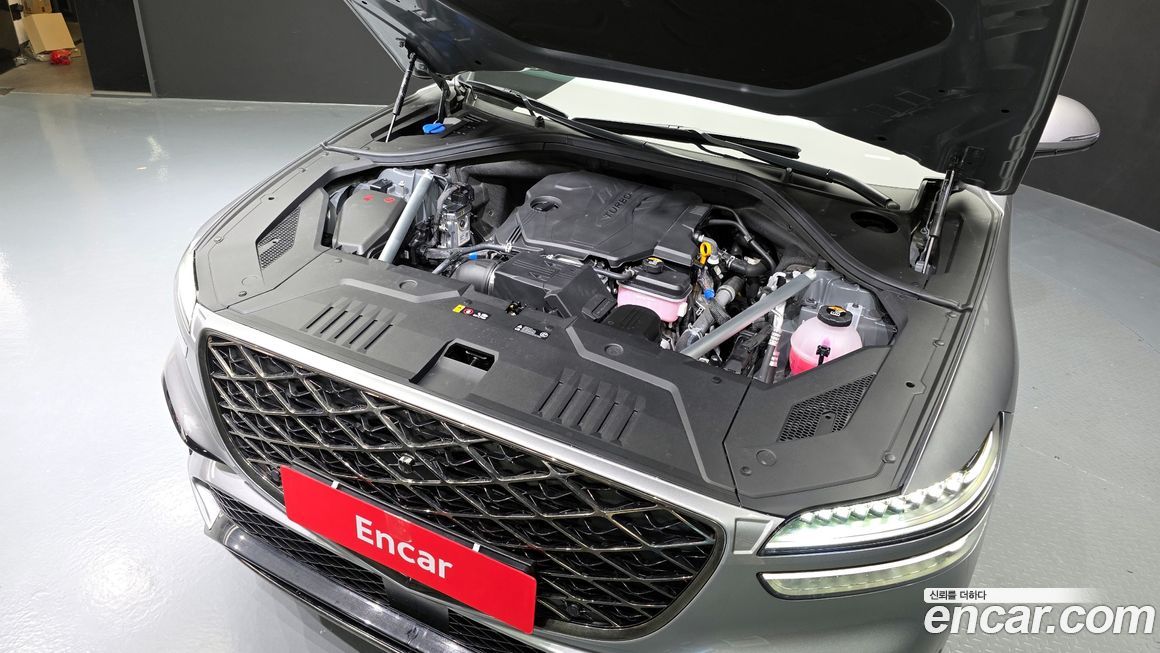 Genesis GV70 2025
