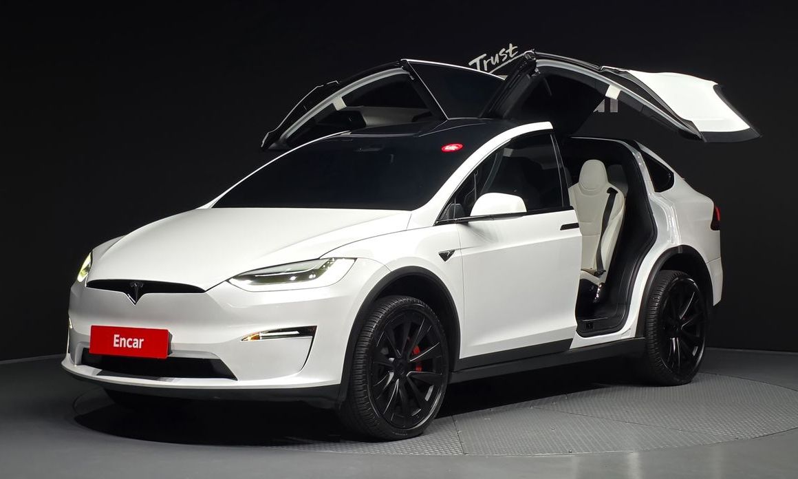 Tesla Model X 2023