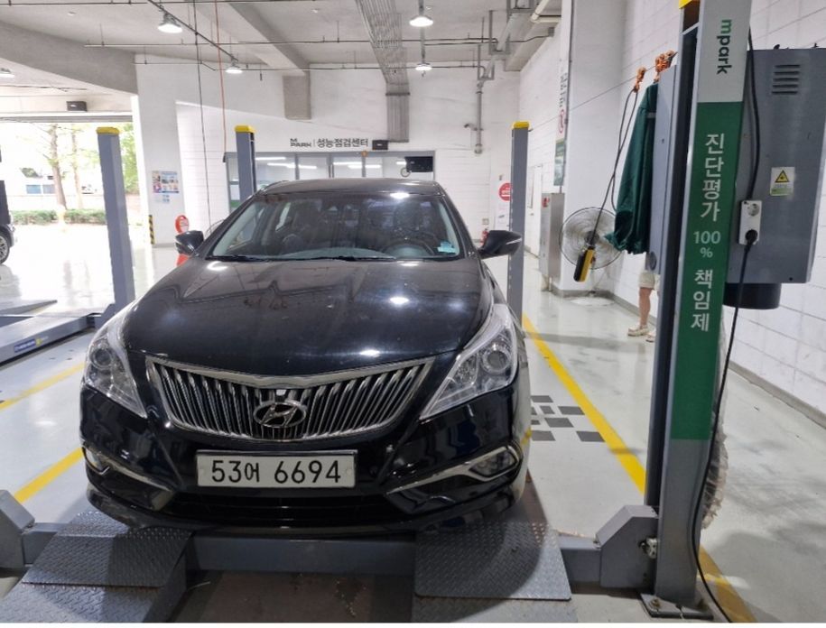 Hyundai Grandeur 2016