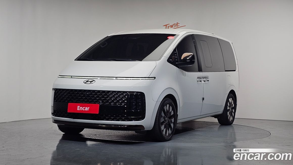 Hyundai Staria 2022