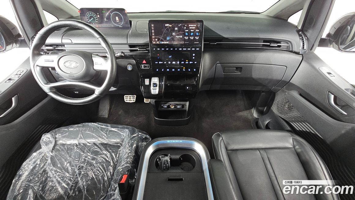 Hyundai Staria 2022