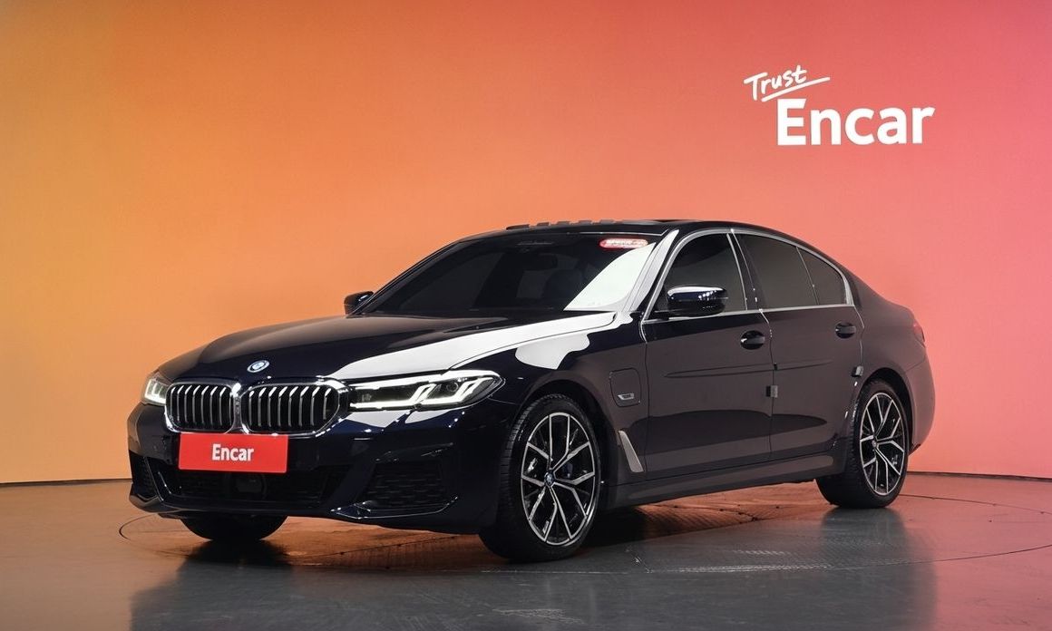 BMW 5-Series 2023