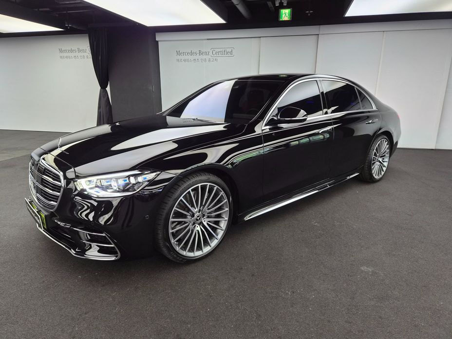Mercedes-Benz S-Class 2025
