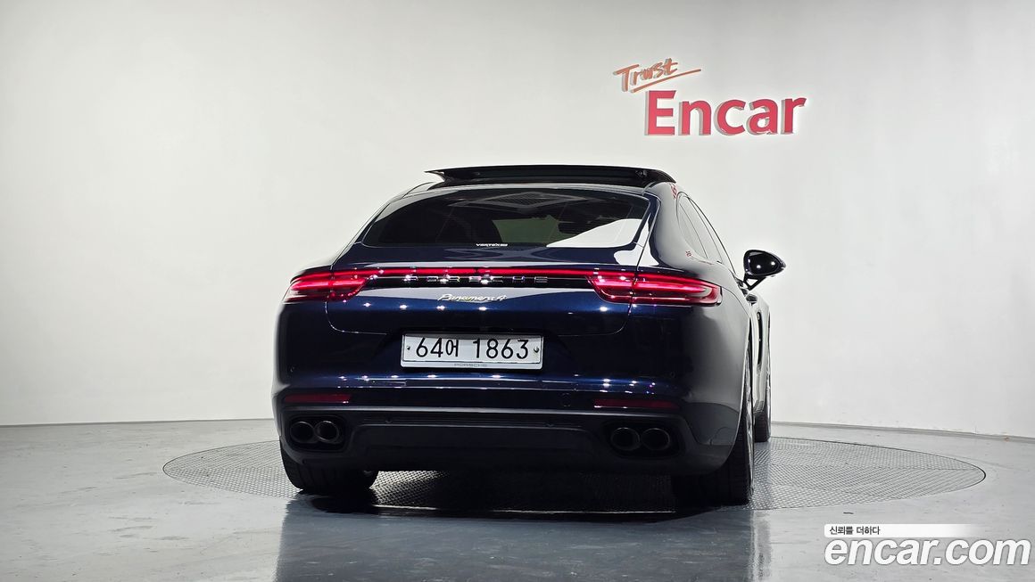 Porsche Panamera 2018