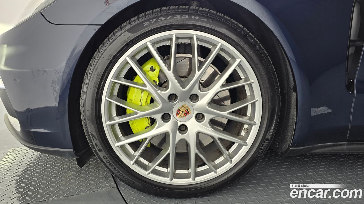 Porsche Panamera 2018