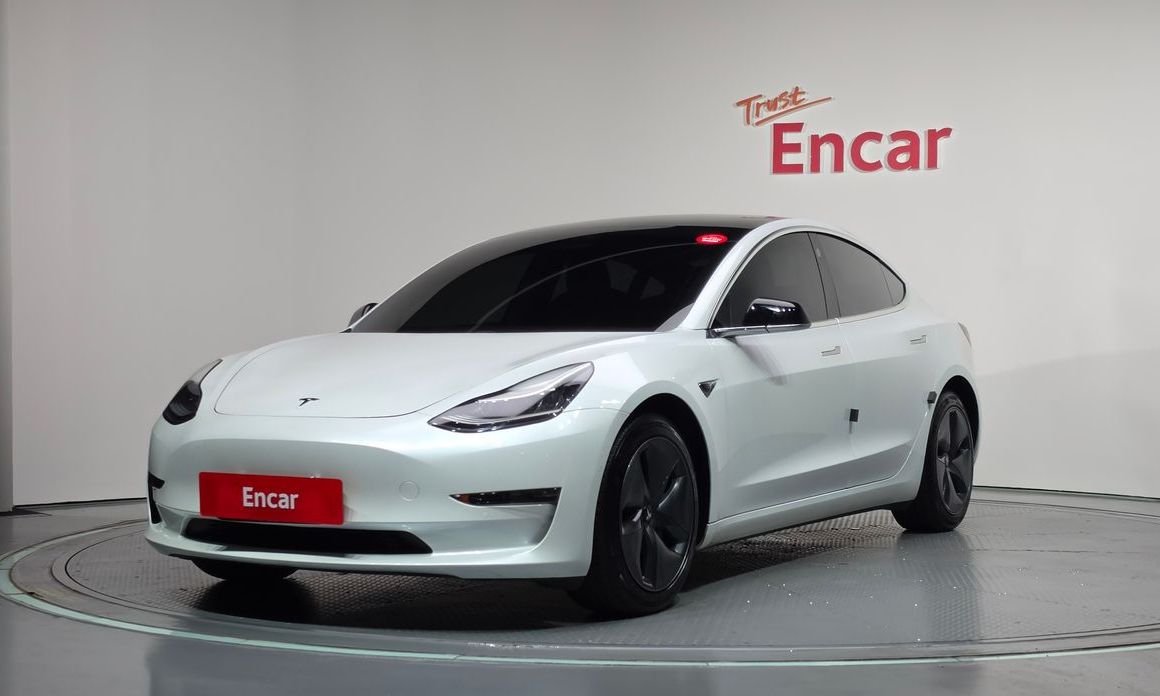 Tesla Model 3 2020