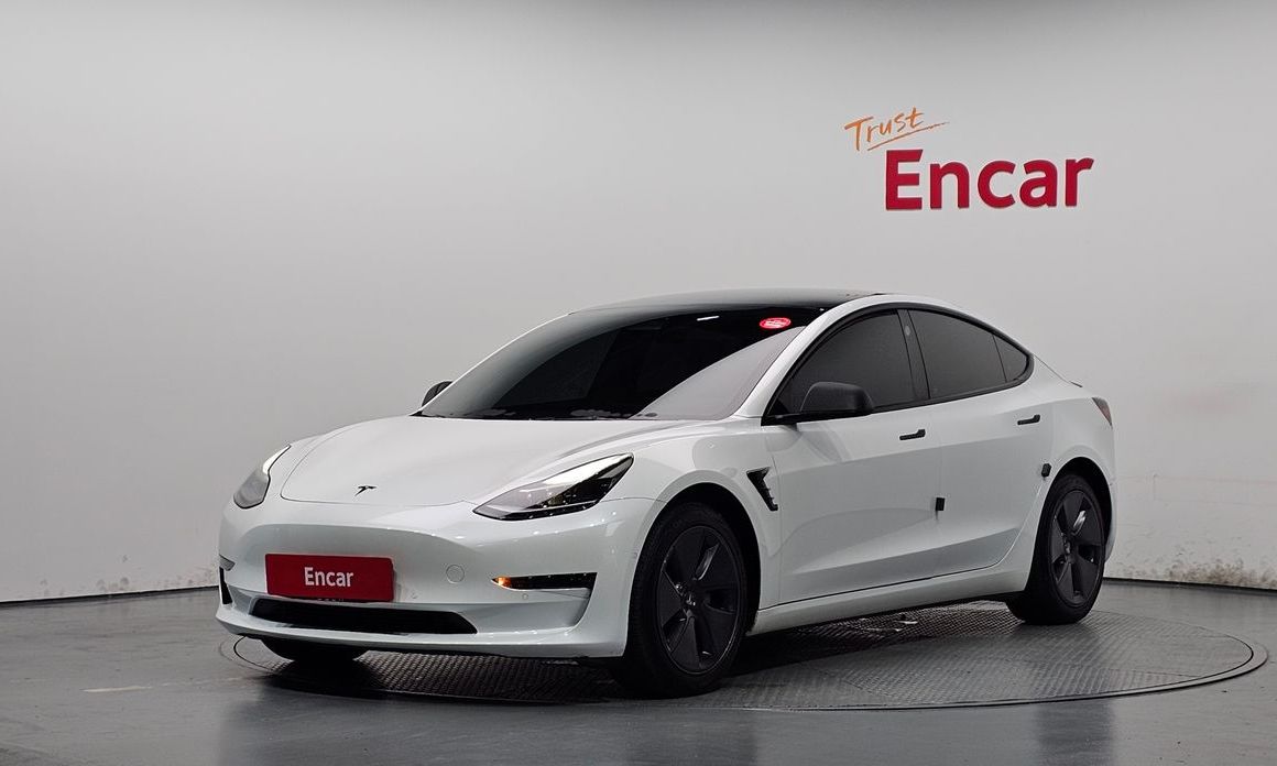 Tesla Model 3 2022