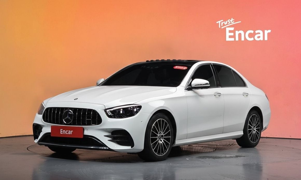 Mercedes-Benz E-Class 2023