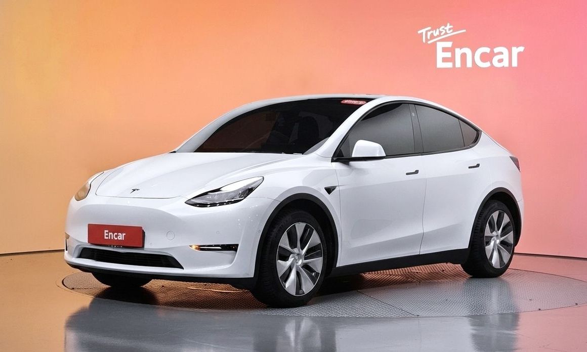 Tesla Model Y 2021