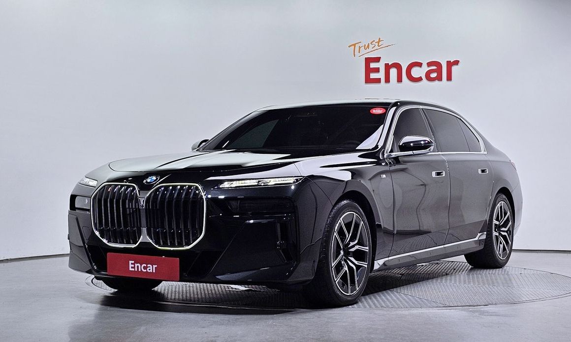BMW 7-Series 2025