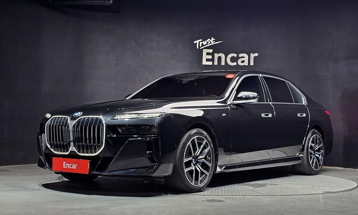 BMW 7-Series 2025