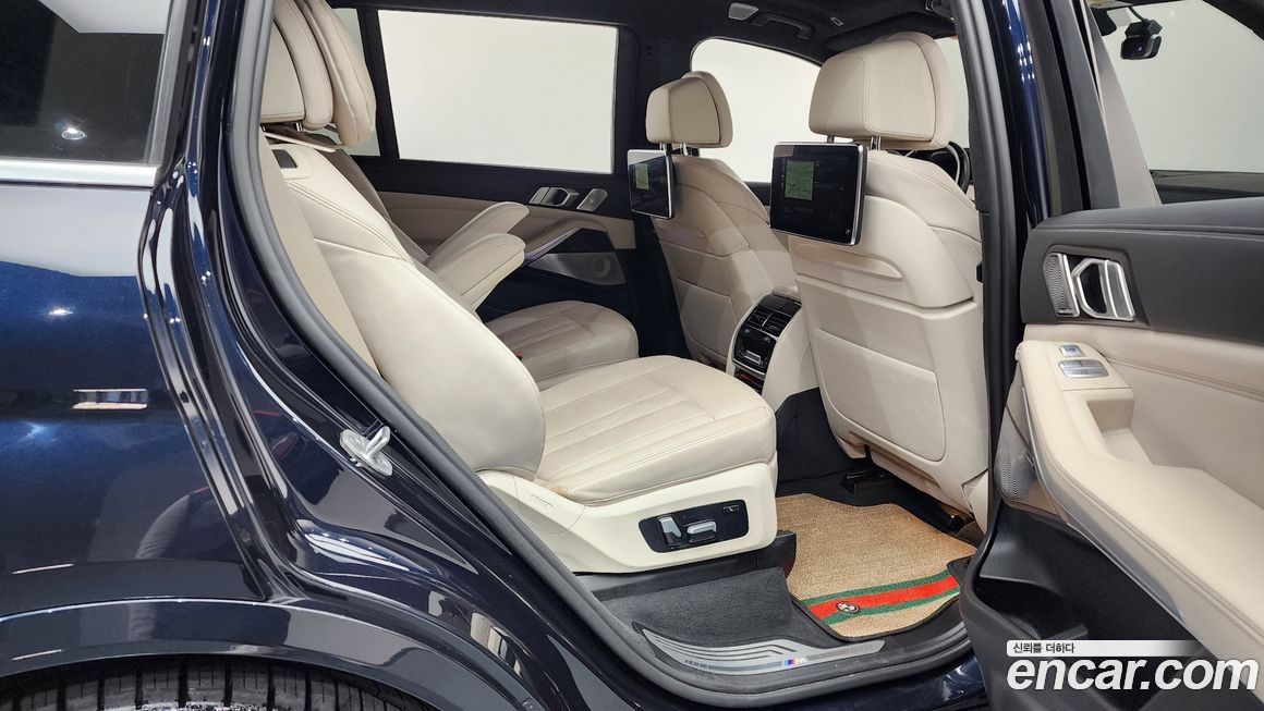 BMW X7 2022