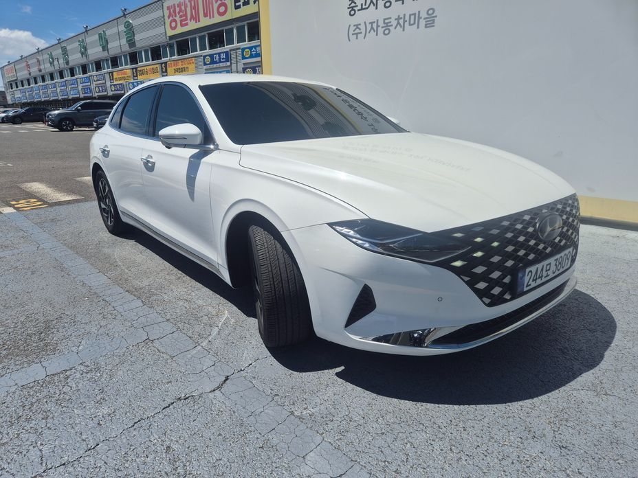 Hyundai Grandeur 2022
