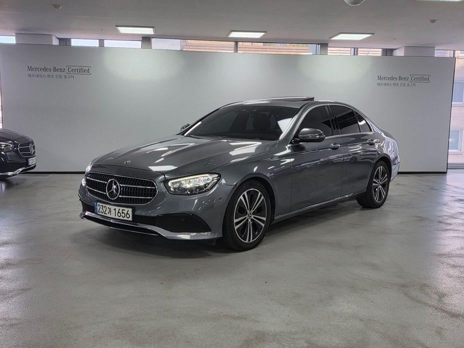 Mercedes-Benz E-Class 2021
