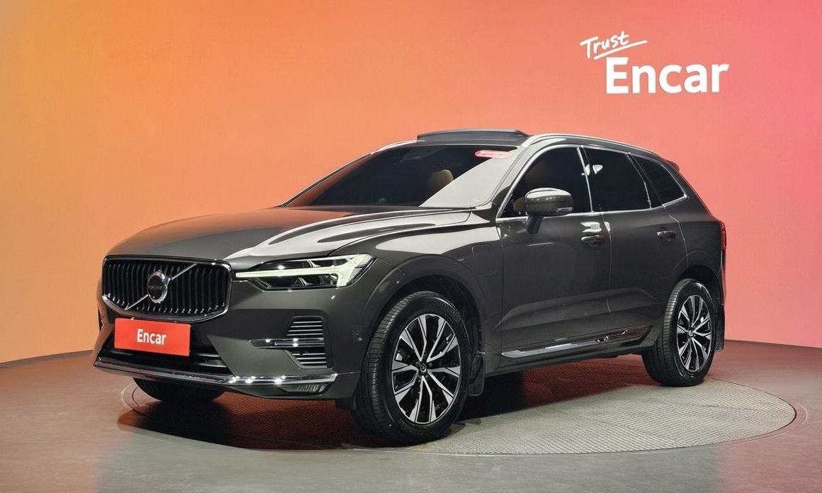 Volvo XC60 2025
