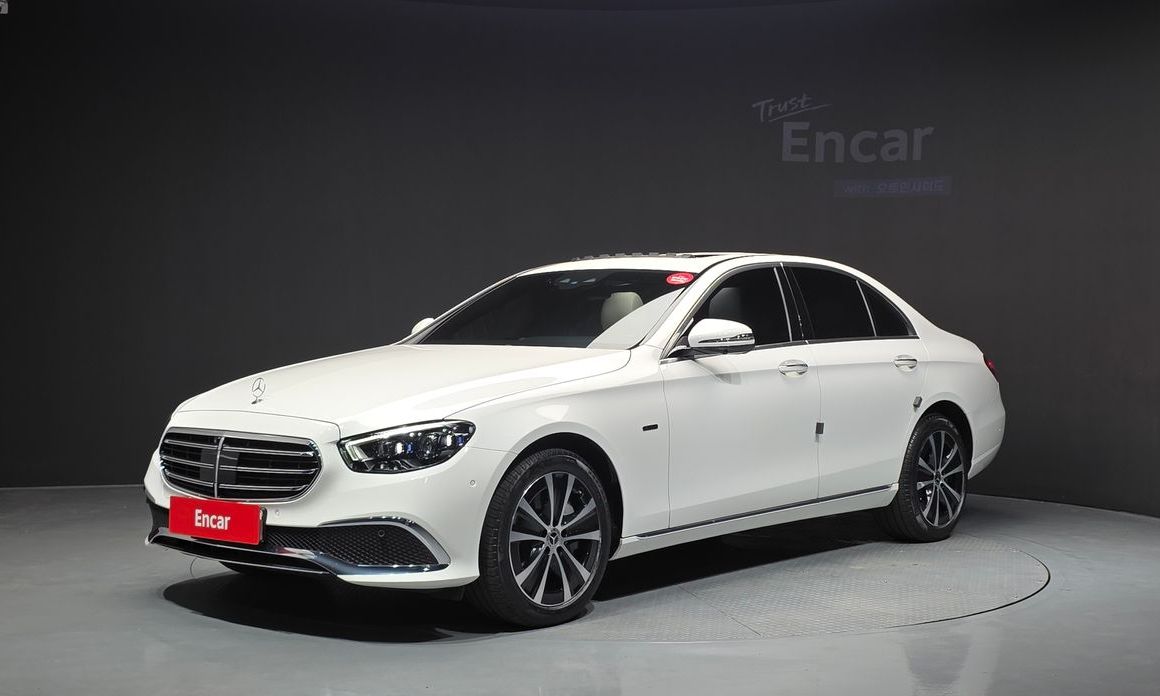 Mercedes-Benz E-Class 2021
