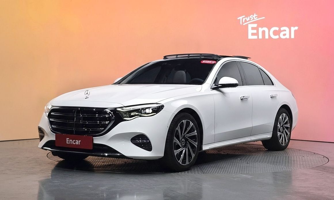Mercedes-Benz E-Class 2024