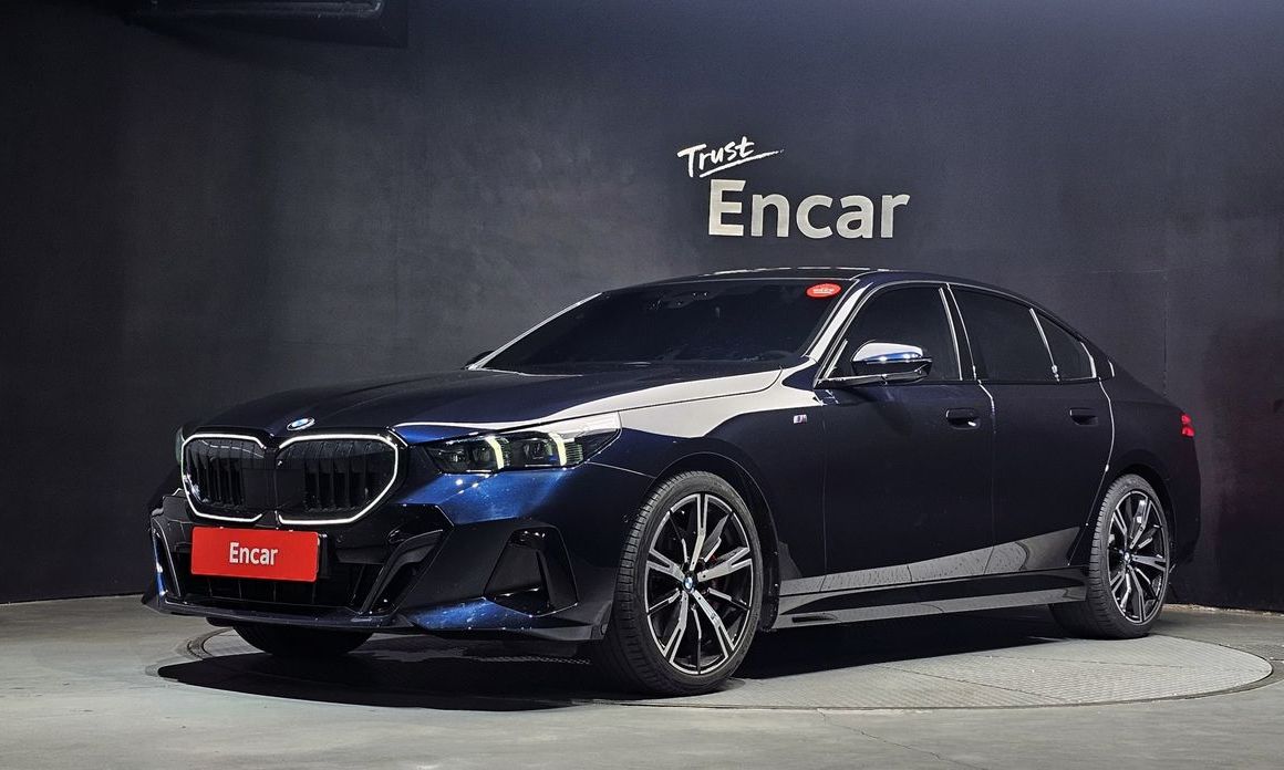 BMW 5-Series 2025