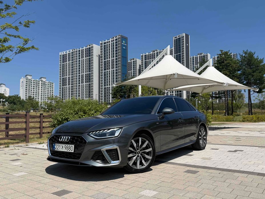 Audi A4 2023