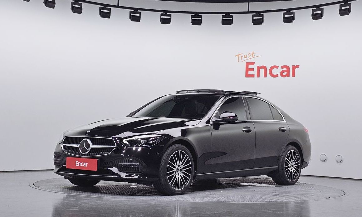 Mercedes-Benz C-Class 2024
