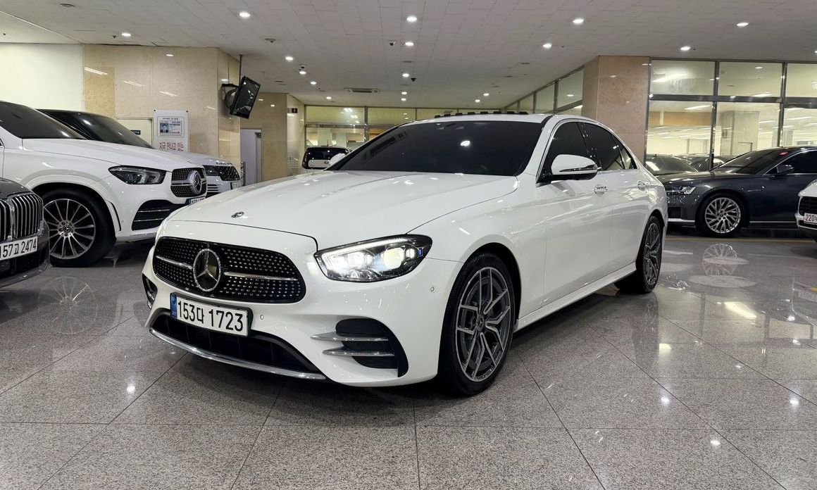Mercedes-Benz E-Class 2021