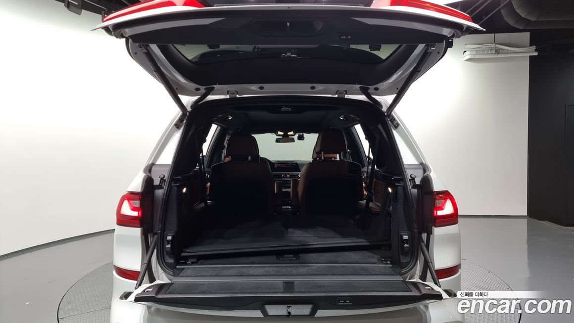 BMW X7 2022