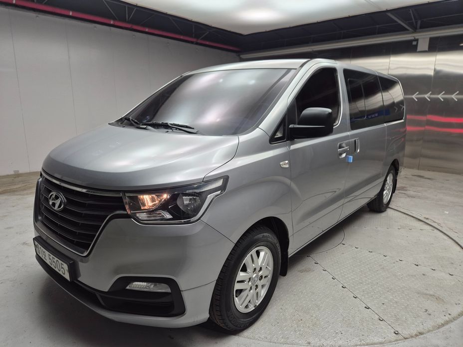 Hyundai Starex 2020