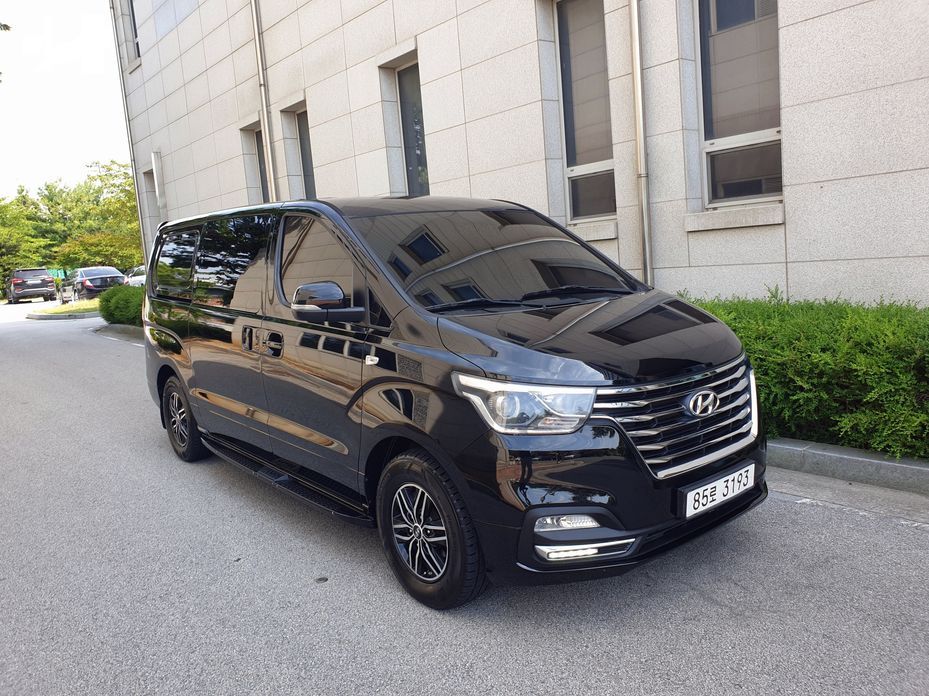 Hyundai Starex 2021
